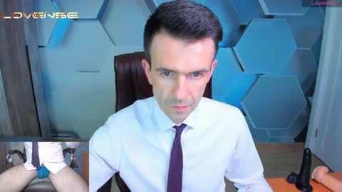 Snapshot of hard_and_juici chatting on June 7, 2026, 4:22 pm Steve online show from June 7, 2026, 4:22 pm