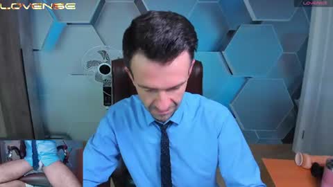 Snapshot of hard_and_juici chatting on June 13, 2026, 3:26 am Steve online show from June 13, 2026, 3:26 am