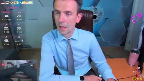 Snapshot of hard_and_juici chatting on July 11, 2026, 6:54 pm Steve online show from July 11, 2026, 6:54 pm