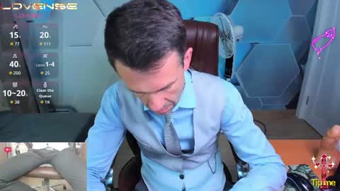 Snapshot of hard_and_juici chatting on July 18, 2026, 9:35 am Steve online show from July 18, 2026, 9:35 am