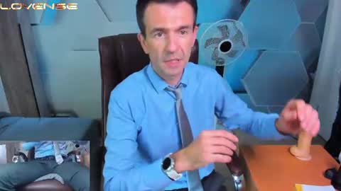 Snapshot of hard_and_juici chatting on July 29, 2026, 9:40 am Steve online show from July 29, 2026, 9:40 am