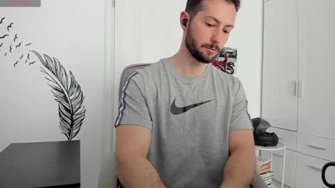 Snapshot of hard_chriss chatting on May 21, 2026, 7:26 am Hard Cock online show from May 21, 2026, 7:26 am