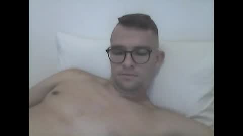 hardboylovemilfmoom online show from September 13, 2025, 6:13 am