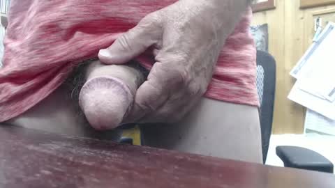 Snapshot of hardbuns chatting on September 16, 2025, 1:23 pm Brad online show from September 16, 2025, 1:23 pm