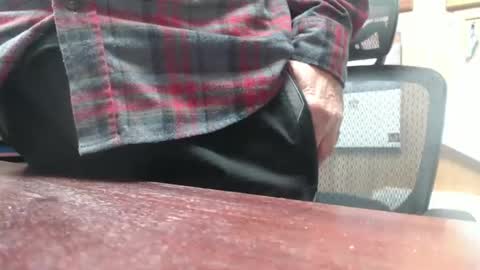 Snapshot of hardbuns chatting on November 22, 2025, 8:52 pm Brad online show from November 22, 2025, 8:52 pm