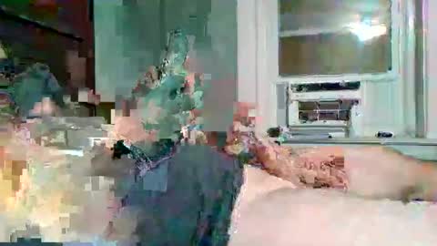 Snapshot of hardcockoncam22 chatting on November 4, 2025, 3:38 am cervixpainter25 online show from November 4, 2025, 3:38 am