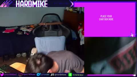 Snapshot of harddmikee chatting on July 6, 2026, 10:23 pm harddmikee online show from July 6, 2026, 10:23 pm