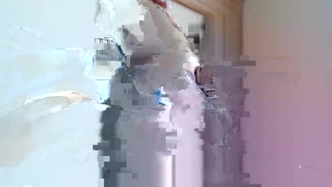 Snapshot of hardkore80 chatting on December 26, 2024, 1:10 pm Laurent Laurente online show from December 26, 2024, 1:10 pm