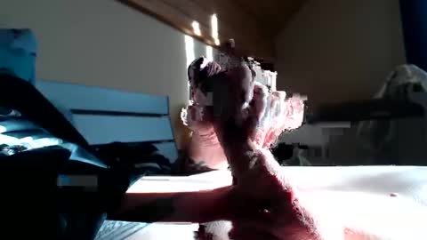 Snapshot of hardkore80 chatting on January 1, 2025, 1:27 pm Laurent Laurente online show from January 1, 2025, 1:27 pm