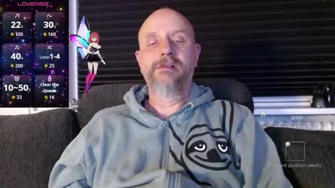 MrLazy online show from October 27, 2025, 6:56 pm