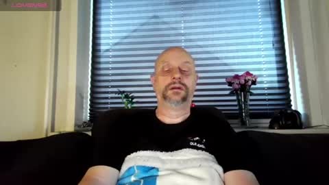Snapshot of hardmrlazy chatting on July 14, 2026, 4:39 am MrLazy online show from July 14, 2026, 4:39 am