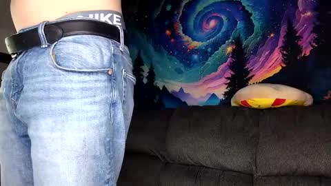 hardselfsucker1 online show from May 24, 2026, 5:01 am