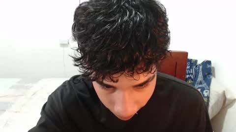 Snapshot of haresandpame_mds chatting on April 17, 2026, 11:41 pm Hares online show from April 17, 2026, 11:41 pm