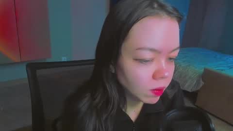 Snapshot of haribo_asmr chatting on December 31, 2024, 10:15 am Miss Hari online show from December 31, 2024, 10:15 am