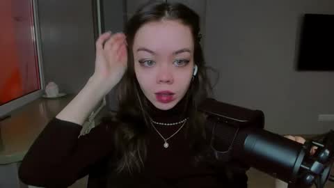 Snapshot of haribo_asmr chatting on February 19, 2025, 8:12 am Miss Hari online show from February 19, 2025, 8:12 am