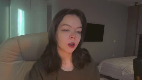 Snapshot of haribo_asmr chatting on November 11, 2025, 11:43 am Miss Hari online show from November 11, 2025, 11:43 am