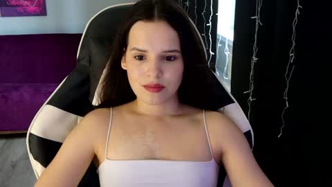 Snapshot of harleen_moore chatting on August 4, 2026, 5:54 am Harleen online show from August 4, 2026, 5:54 am