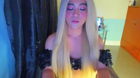 Snapshot of harley_queen69x chatting on February 25, 2025, 6:09 pm BABY KIMMY online show from February 25, 2025, 6:09 pm