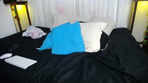 harley_quinns1 online show from March 6, 2025, 11:53 pm