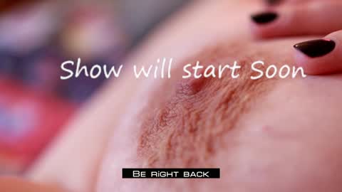 Snapshot of harmonicdiv chatting on January 23, 2025, 7:22 am Sophia online show from January 23, 2025, 7:22 am