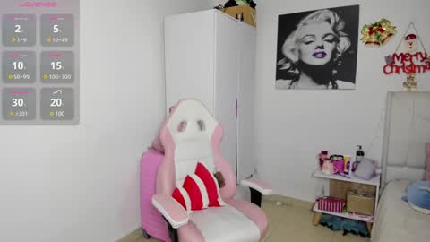 Snapshot of harmony_murr chatting on December 22, 2024, 8:58 pm vanessa online show from December 22, 2024, 8:58 pm