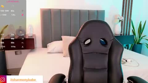 Snapshot of harmonybabe_ chatting on June 24, 2026, 8:08 pm Harmony online show from June 24, 2026, 8:08 pm