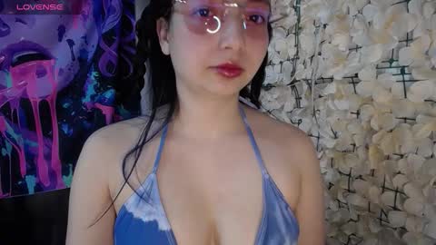 Snapshot of harmonys_couple_ chatting on March 18, 2026, 6:33 pm Harmonys World online show from March 18, 2026, 6:33 pm