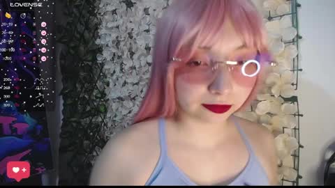 Snapshot of harmonys_couple_ chatting on April 20, 2026, 7:04 pm Harmonys World online show from April 20, 2026, 7:04 pm