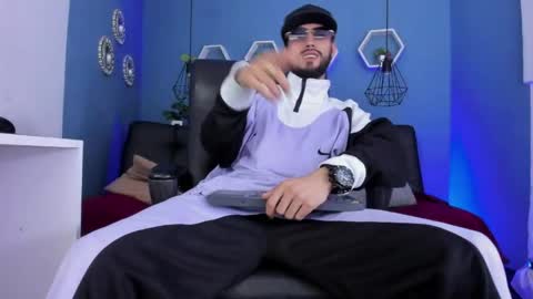 harold_999 online show from May 4, 2026, 5:14 am