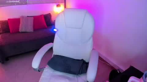 Snapshot of harper_woods chatting on October 5, 2025, 8:51 pm Harper online show from October 5, 2025, 8:51 pm