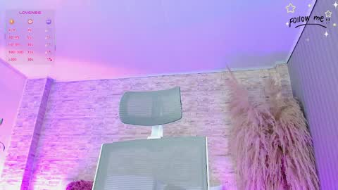 harper_ziu online show from May 11, 2026, 4:04 pm
