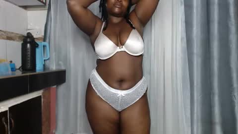 Snapshot of harriegrovin chatting on November 25, 2025, 7:30 am Grovin online show from November 25, 2025, 7:30 am