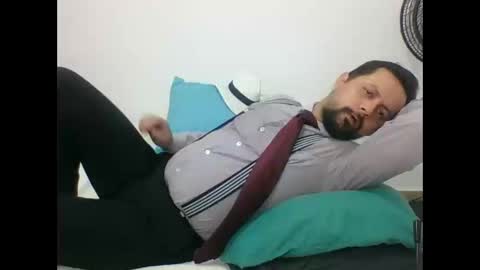 Snapshot of harry_goldenmillerx10fun chatting on December 3, 2024, 8:28 pm Harry online show from December 3, 2024, 8:28 pm