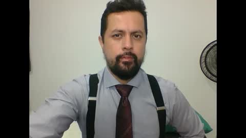 Snapshot of harry_goldenmillerx10fun chatting on December 6, 2024, 3:33 pm Harry online show from December 6, 2024, 3:33 pm