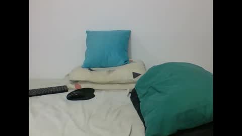 Snapshot of harry_goldenmillerx10fun chatting on February 8, 2025, 6:55 pm Harry online show from February 8, 2025, 6:55 pm