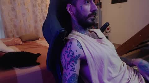 Snapshot of harry_reems_ chatting on December 24, 2024, 11:38 am OMAR online show from December 24, 2024, 11:38 am