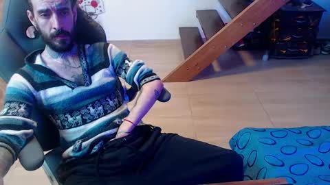 Snapshot of harry_reems_ chatting on January 8, 2025, 5:05 am OMAR online show from January 8, 2025, 5:05 am