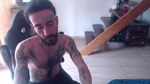 Snapshot of harry_reems_ chatting on January 9, 2025, 12:52 pm OMAR online show from January 9, 2025, 12:52 pm