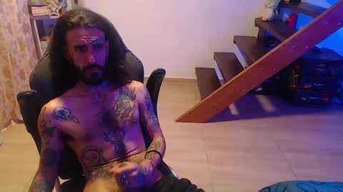 Snapshot of harry_reems_ chatting on January 9, 2025, 11:13 pm OMAR online show from January 9, 2025, 11:13 pm