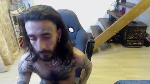 Snapshot of harry_reems_ chatting on January 10, 2025, 9:13 am OMAR online show from January 10, 2025, 9:13 am