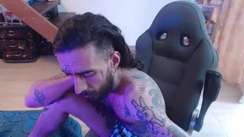 Snapshot of harry_reems_ chatting on January 23, 2025, 3:43 pm OMAR online show from January 23, 2025, 3:43 pm