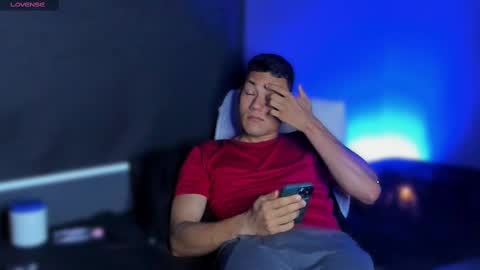 Snapshot of harrydavidsonx chatting on February 18, 2025, 4:59 pm ... online show from February 18, 2025, 4:59 pm