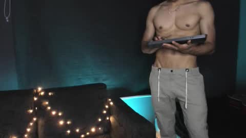 Snapshot of harrydavidsonx chatting on September 16, 2025, 2:23 am ... online show from September 16, 2025, 2:23 am