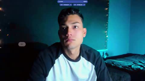 Snapshot of harrydavidsonx chatting on November 7, 2025, 5:18 am ... online show from November 7, 2025, 5:18 am