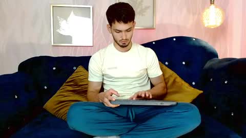 Snapshot of harryfosster chatting on June 1, 2026, 6:31 pm Harry online show from June 1, 2026, 6:31 pm