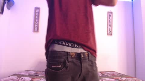 Snapshot of harrythomson1 chatting on January 12, 2025, 10:02 am harry thomson online show from January 12, 2025, 10:02 am