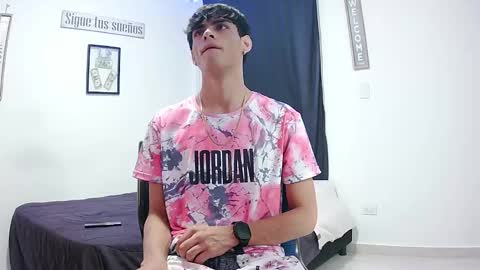 Snapshot of harrythomson1 chatting on November 19, 2025, 11:05 pm harry thomson online show from November 19, 2025, 11:05 pm