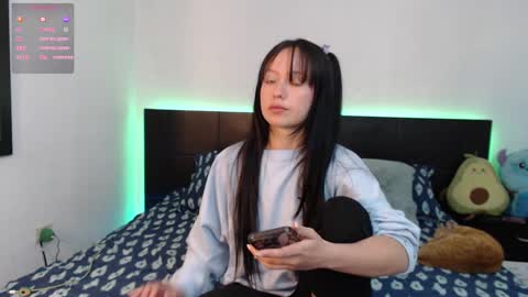 Snapshot of haru_420 chatting on September 10, 2025, 1:00 pm Sofia Damin online show from September 10, 2025, 1:00 pm