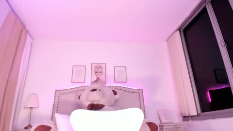 Snapshot of haru__kii chatting on October 26, 2025, 3:34 am haru online show from October 26, 2025, 3:34 am