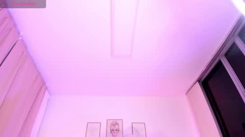 Snapshot of haru__kii chatting on November 21, 2025, 2:43 am haru online show from November 21, 2025, 2:43 am